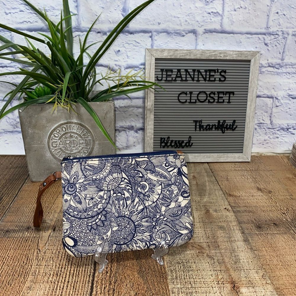 Sakroots wristlet 